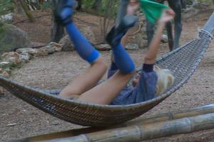 女女同志free video