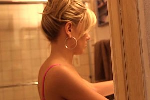 jizzjizz欧美实体娃娃