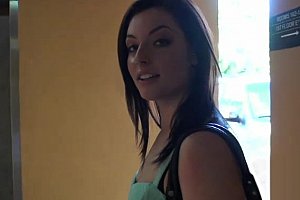 日韩欧美高清足交足控的黄色网站