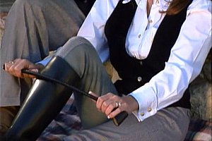 日本少妇做爰免费视频